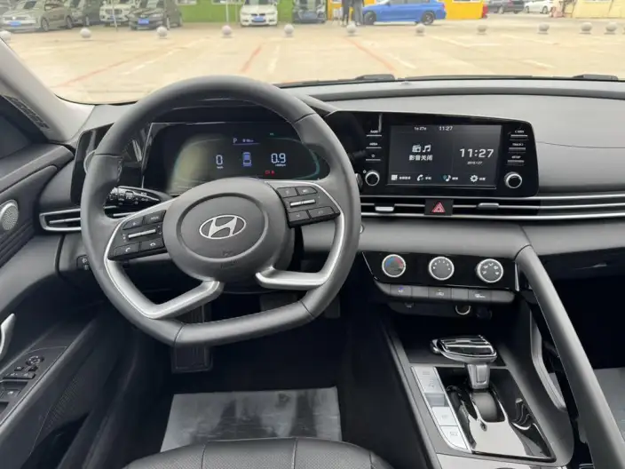Hyundai Ioniq 2023 Model 1.5L CVT GLX Elite Edition – фото 10