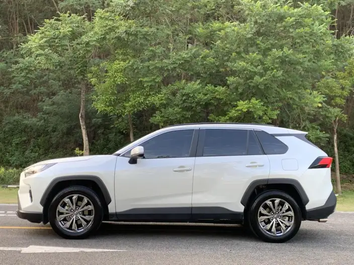 Toyota RAV4 2023 Model 2.0L CVT 2WD Fashion PLUS Edition – фото 3