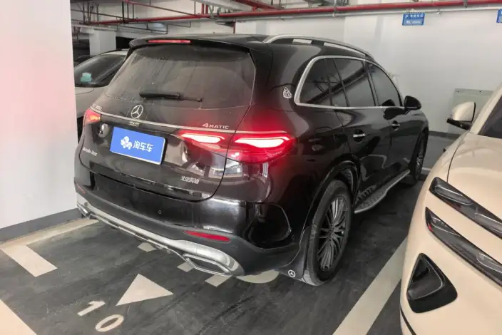 Mercedes-Benz GLC 2024 Model Facelift GLC 300 L 4MATIC Dynamic Model 5 seat – фото 3