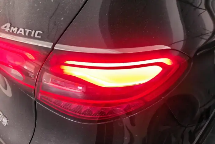 Mercedes-Benz GLC 2024 Model Facelift GLC 300 L 4MATIC Dynamic Model 5 seat – фото 5