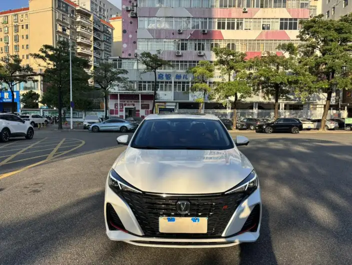 Changan Eado 2024 Model PLUS 1.4T DCT High Power Edition – фото 2