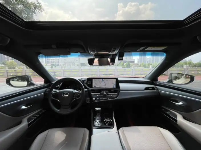 Lexus ES 2022 Model 300h Superior Edition – фото 7