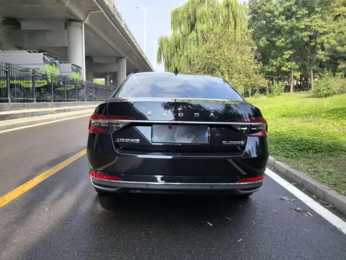 Skoda Superb 2025 Model TSI280 DSG Exclusive Edition – фото 5