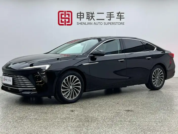 Buick LaCrosse 2024 Model 28T Automatic Yue Zun Edition – фото 1
