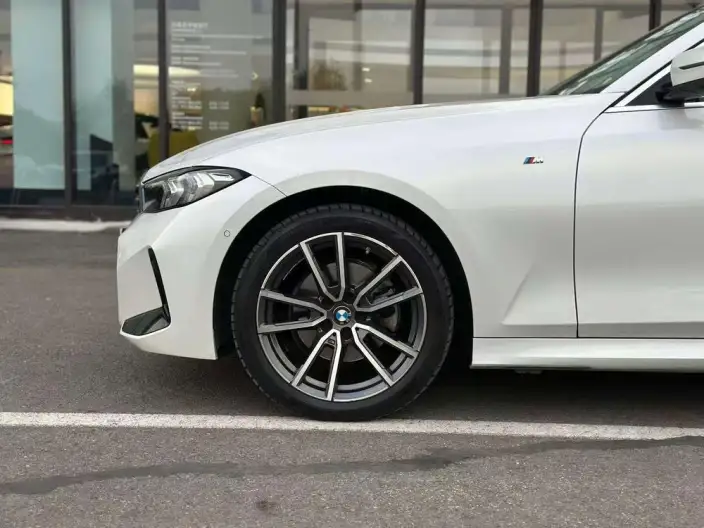 BMW 3 Series 2023 Model 325Li M Sports Set – фото 10