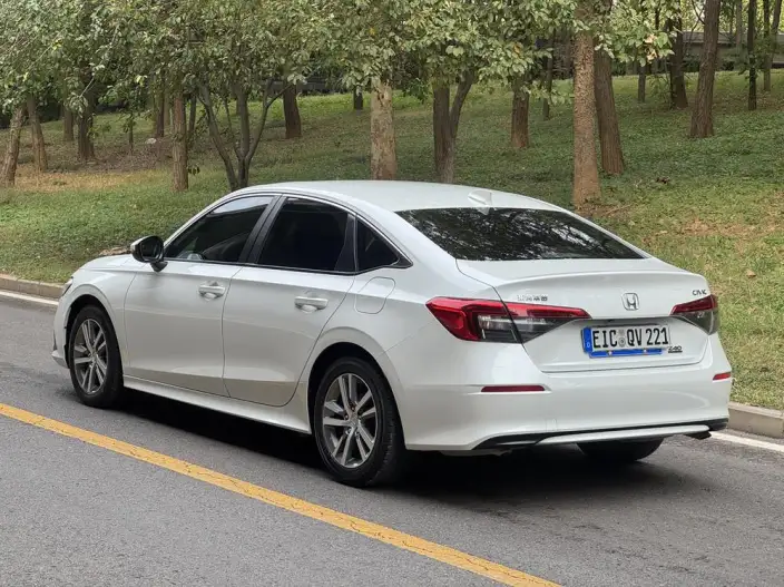 Honda Civic 2022 Model 240TURBO CVT Dynamic Edition – фото 5