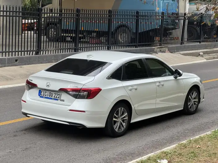 Honda Civic 2022 Model 240TURBO CVT Dynamic Edition – фото 7
