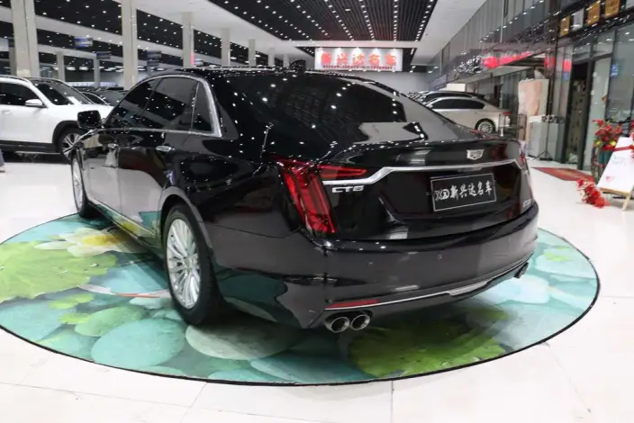 Cadillac CT6 2022 Model 28T Fashion Model