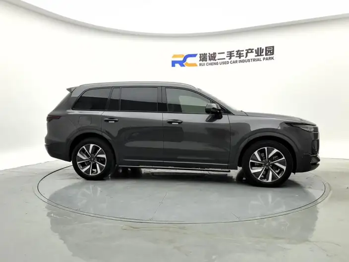Li Auto ONE 2020 Model Extended Range 6 seat Edition – фото 7