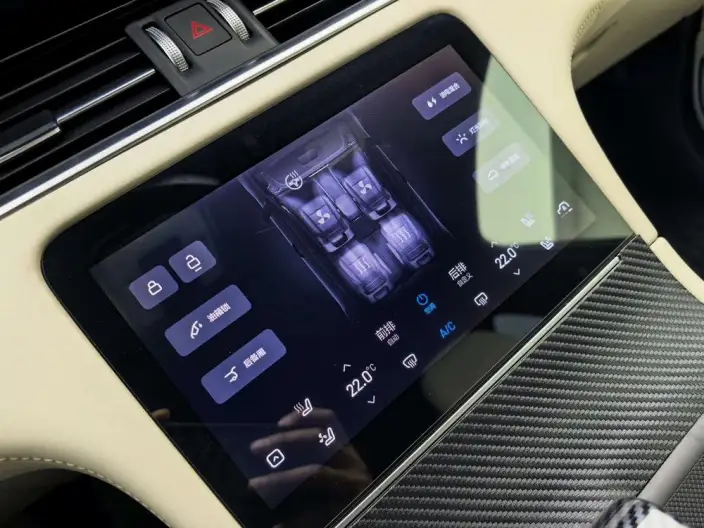 Li Auto ONE 2020 Model Extended Range 6 seat Edition – фото 9