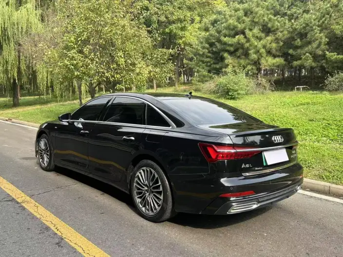 Audi A6L PHEV 2022 Model 55 TFSI e quattro – фото 4