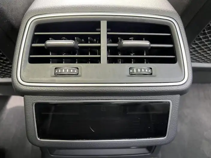 Audi A6L PHEV 2022 Model 55 TFSI e quattro – фото 9