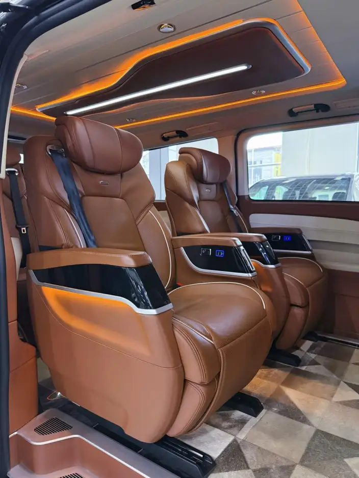 Viano 2021 Model 2.0T Business Edition 7 seat – фото 3