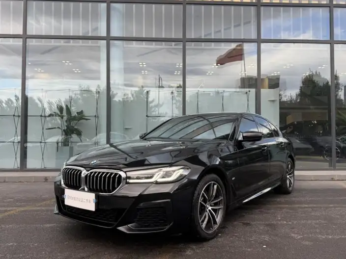 BMW 5 Series Imported 2022 Model Facelift II 525i M Sports Set – фото 1