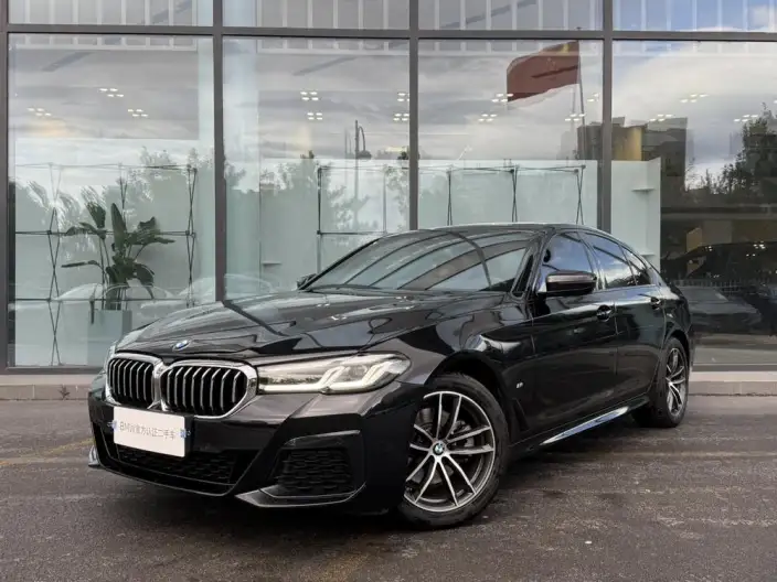 BMW 5 Series Imported 2022 Model Facelift II 525i M Sports Set – фото 5