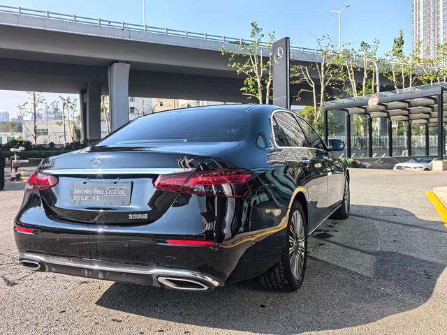 Mercedes-Benz E-Class 2023 E 300 L Luxury Sedan – фото 6