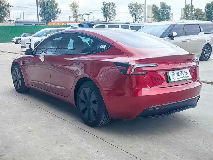 Model 3 2027 Model Rear-wheel drive version – фото 4
