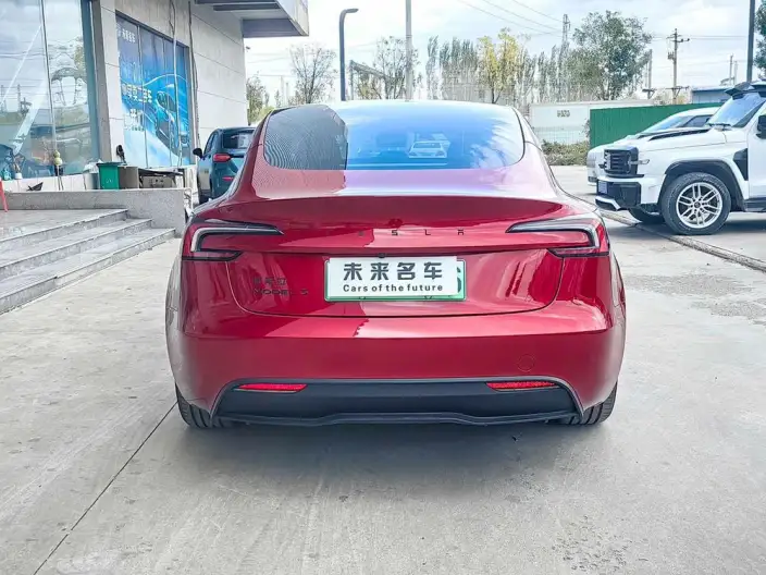 Model 3 2027 Model Rear-wheel drive version – фото 5