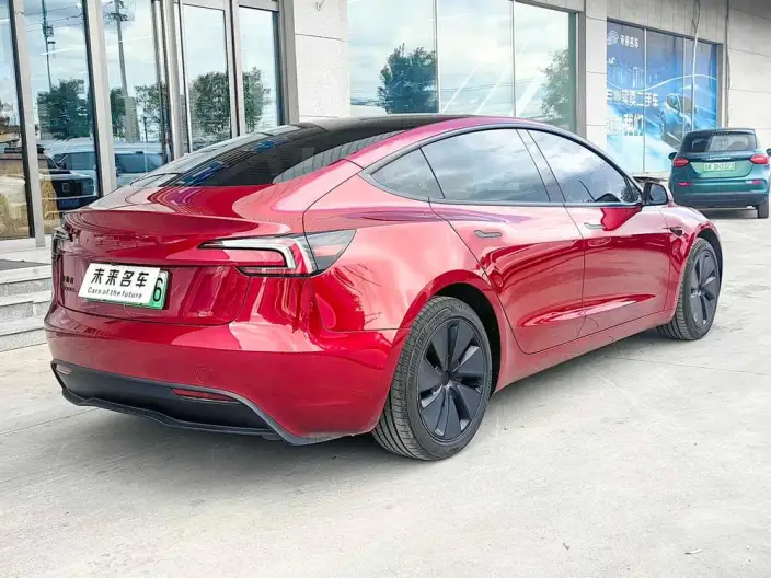 Model 3 2027 Model Rear-wheel drive version – фото 6