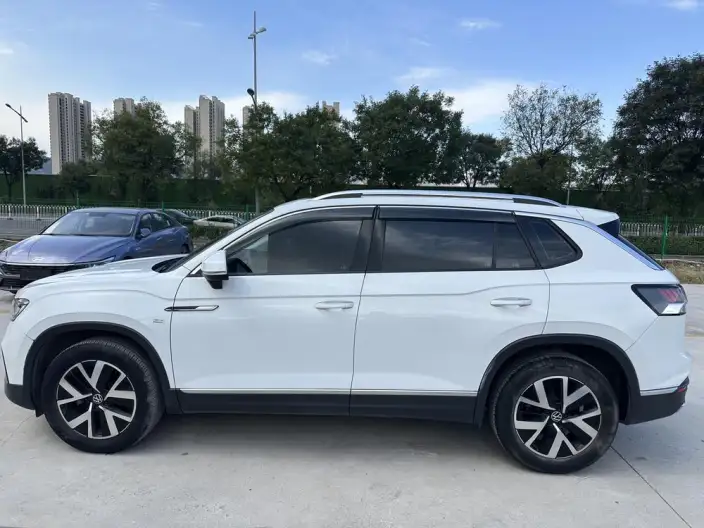 Volkswagen Tayron 2023 Model 280TSI 2WD Luxury Plus Advanced version – фото 4