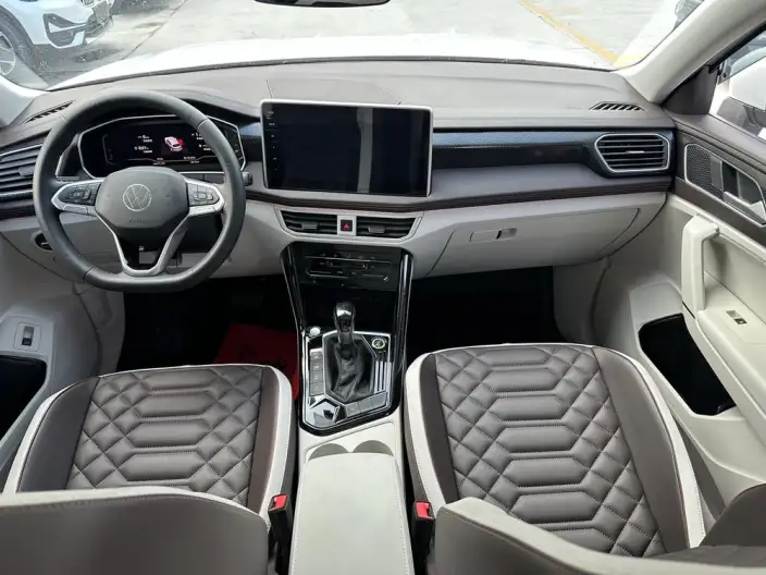 Volkswagen Tayron 2023 Model 280TSI 2WD Luxury Plus Advanced version – фото 9