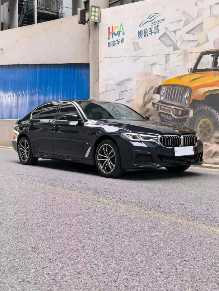 BMW 5 Series 2022 Model Facelift 525Li M Sports Set – фото 2