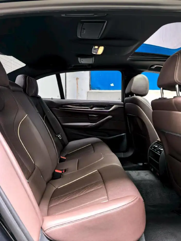 BMW 5 Series 2022 Model Facelift 525Li M Sports Set – фото 4