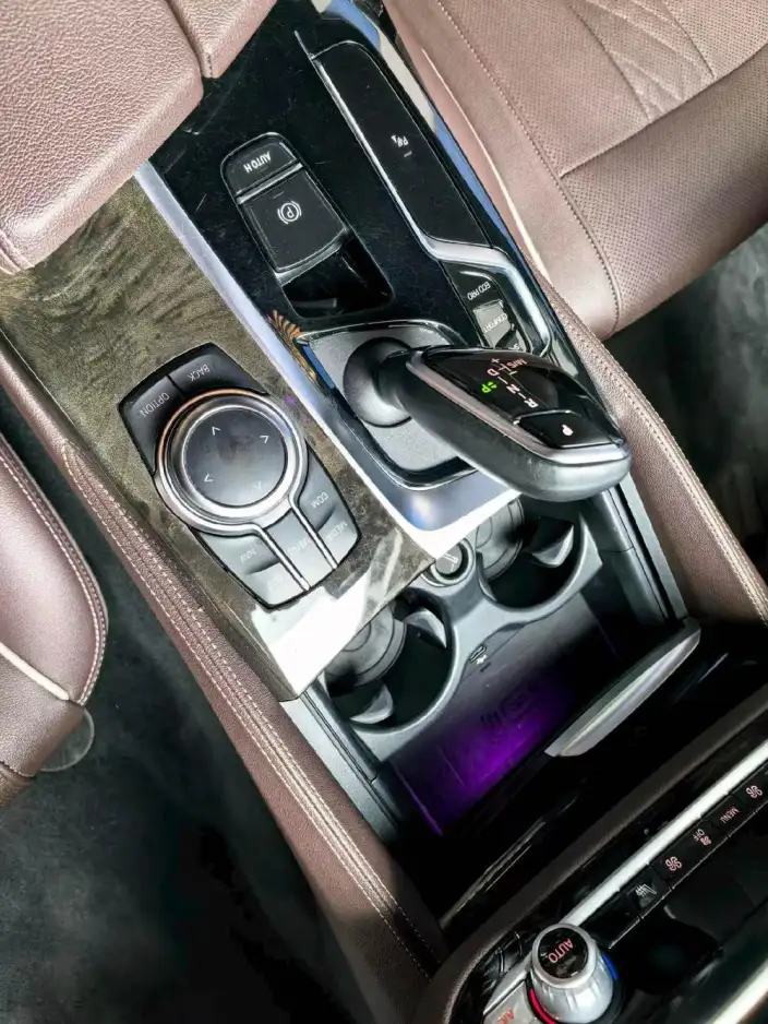 BMW 5 Series 2022 Model Facelift 525Li M Sports Set – фото 7