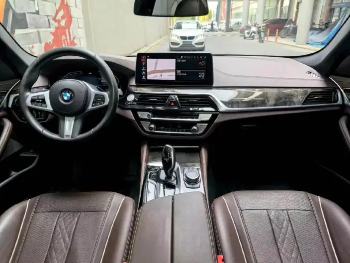 BMW 5 Series 2022 Model Facelift 525Li M Sports Set – фото 8