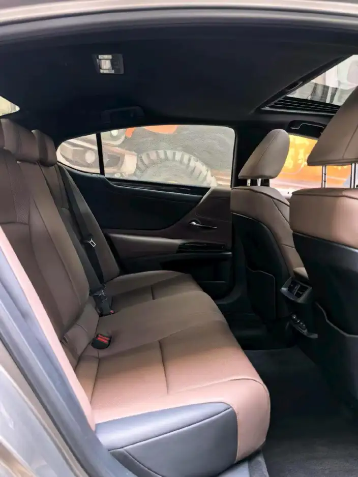 Lexus ES 2022 Model 200 Superior Edition – фото 5