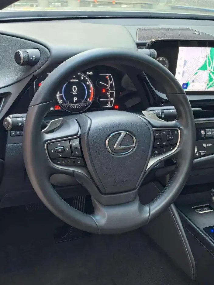 Lexus ES 2022 Model 200 Superior Edition – фото 8