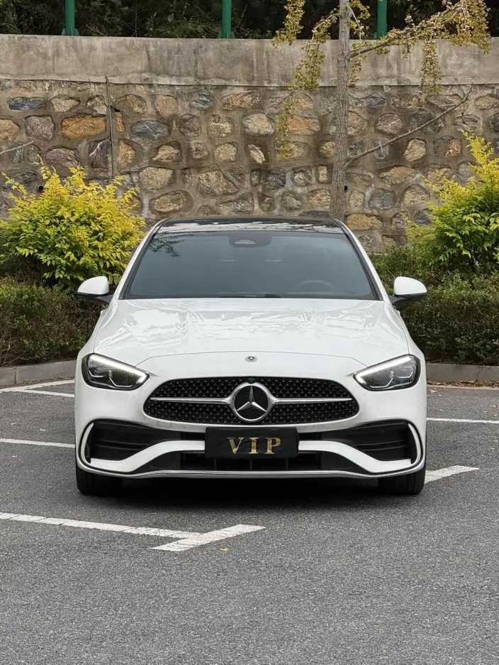 Mercedes-Benz C-Class 2025 Model C 260 L Sports Edition 4MATIC – фото 2