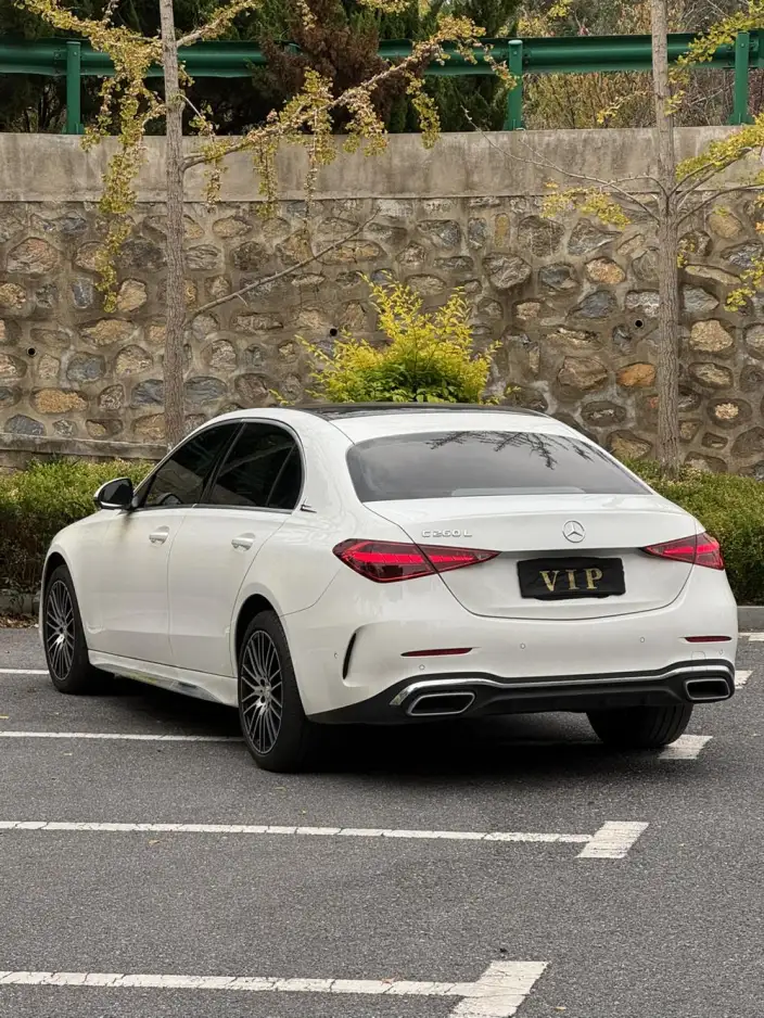 Mercedes-Benz C-Class 2025 Model C 260 L Sports Edition 4MATIC – фото 4