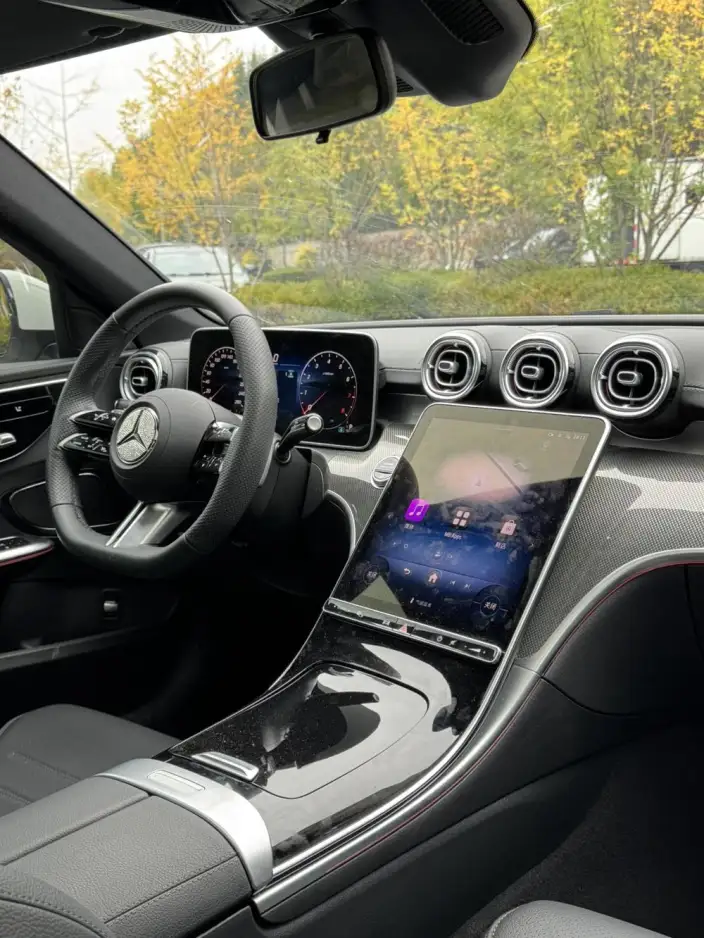 Mercedes-Benz C-Class 2025 Model C 260 L Sports Edition 4MATIC – фото 8