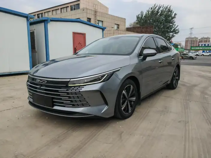 BYD Destroyer 05 2022 Model DM-i 55KM Luxury Model – фото 1