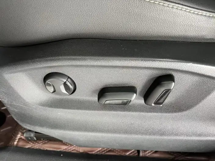 Volkswagen Tiguan L 2022 Model 330TSI Automatic 2WD R-Line Enjoy the version more – фото 6