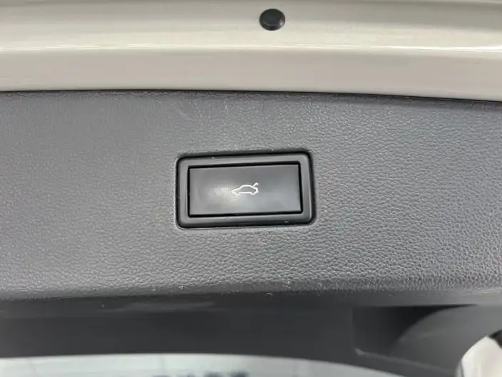 Volkswagen Tiguan L 2022 Model 330TSI Automatic 2WD R-Line Enjoy the version more – фото 7