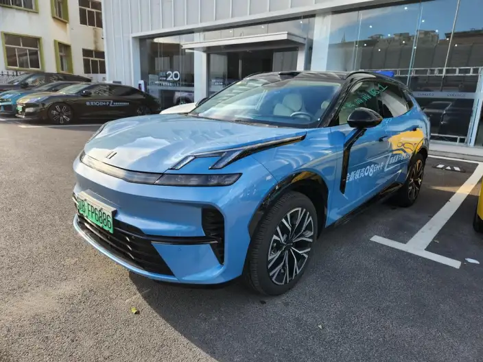 Lynk & Co 08 EM-P 2026 Model 210 4WD Performance Ultra H7