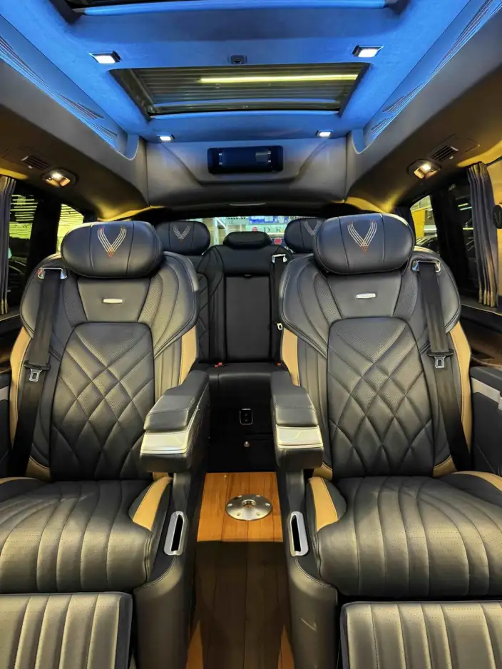 Mercedes-Benz V-Class 2021 Model V 260 Premium Edition – фото 7