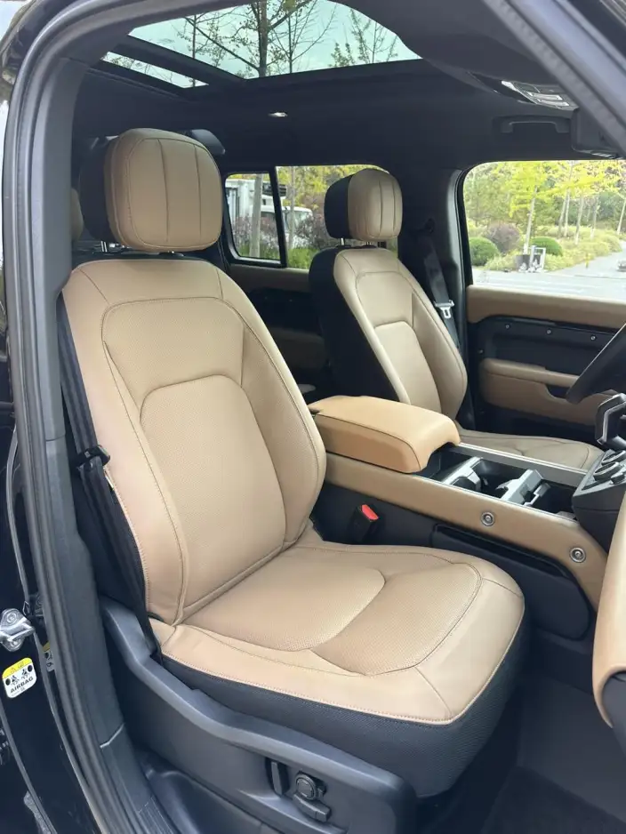 Land Rover Defender 2025 Model 110 3.0T P400 HSE X-Dynamic – фото 9
