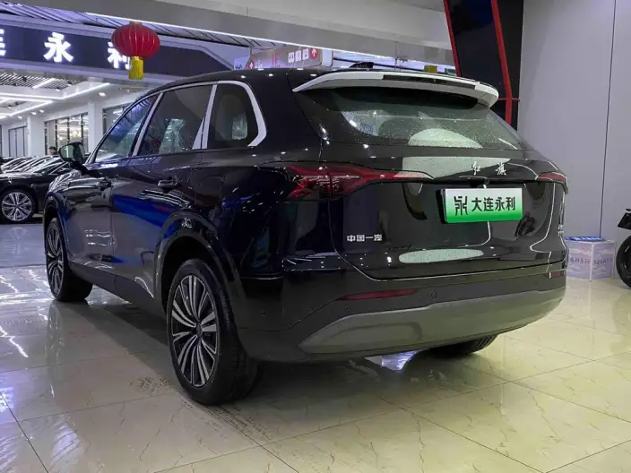 HONGQI HS6 PHEV 2026 Model 240 Smart Hybrid Edition