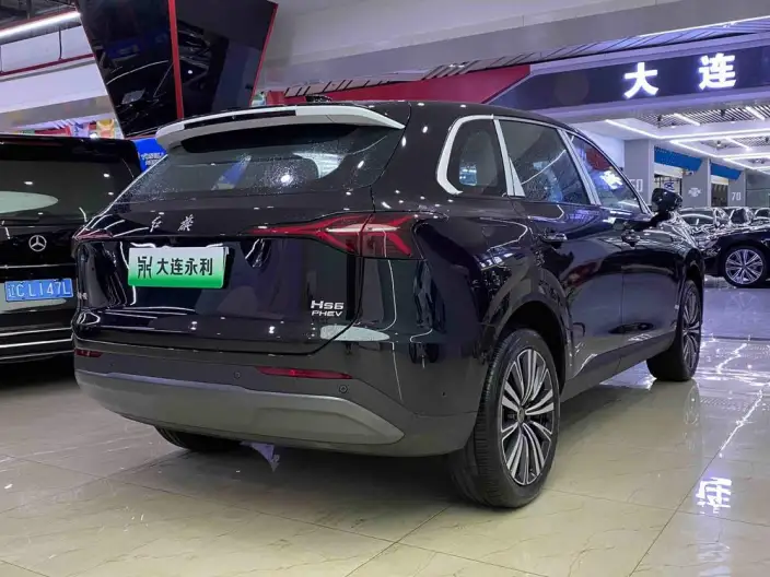 HONGQI HS6 PHEV 2026 Model 240 Smart Hybrid Edition – фото 6