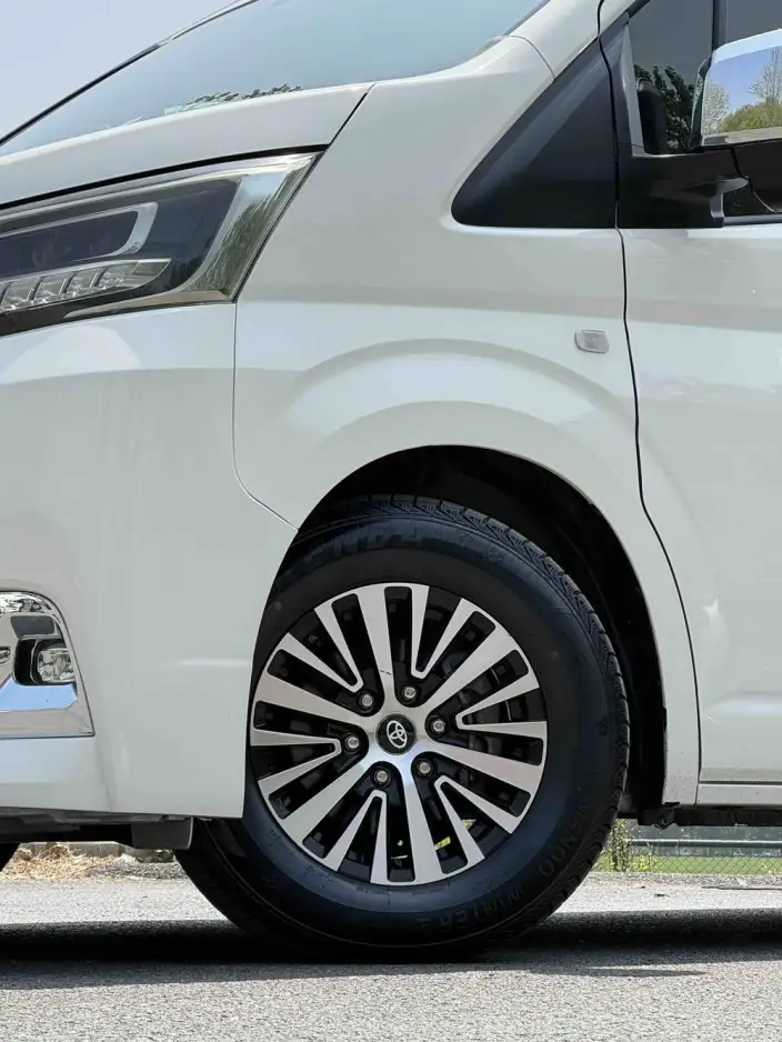 Hiace 2022 Model 3.5L Automatic Rear Drive 7 seat Parallel Imported – фото 9