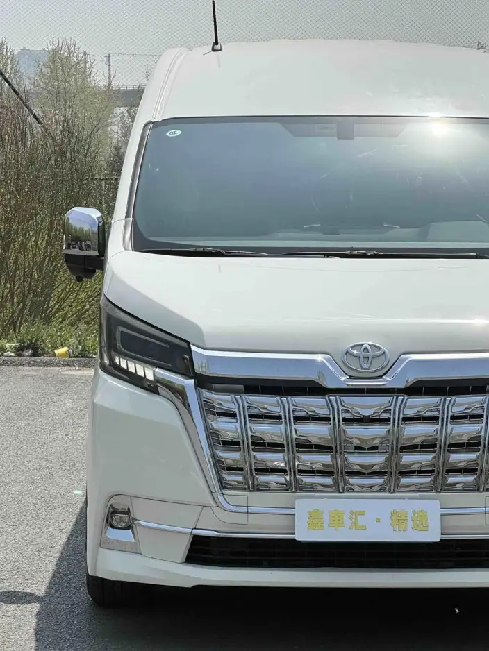 Hiace 2022 Model 3.5L Automatic Rear Drive 7 seat Parallel Imported – фото 10