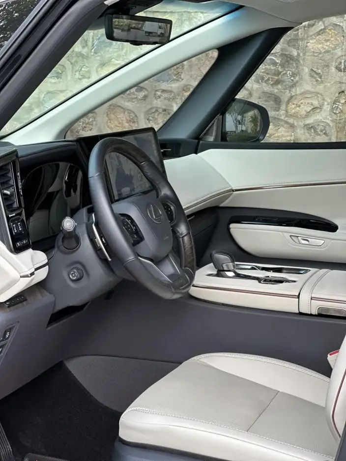 Lexus LM 2023 Model 500h DIRECT4 VI seat Respect Edition – фото 8