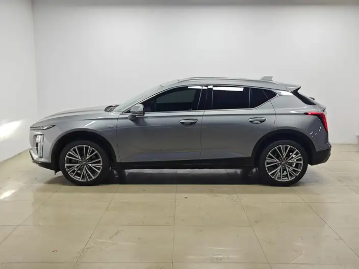 Cadillac GT4 2023 Model 25T Luxury Model