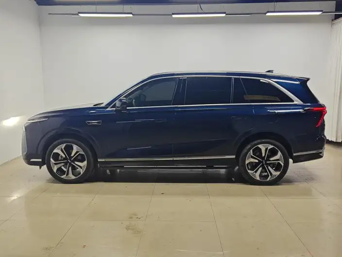 Wey Blue Mountain 2023 Model 4WD Ultra-long Endurance