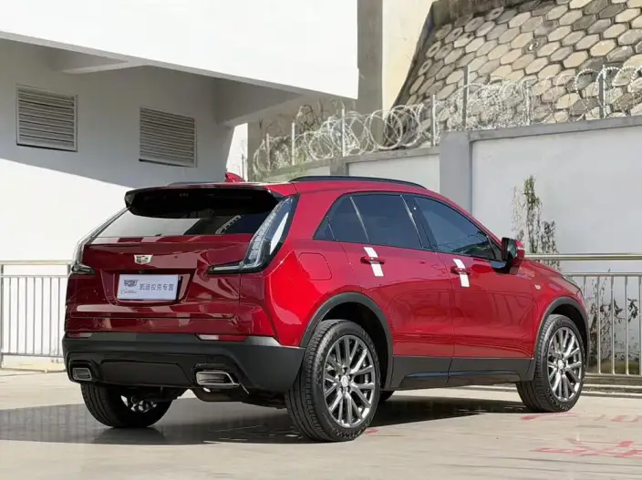 Cadillac XT4 2022 Model 28T 4WD Platinum edition – фото 5