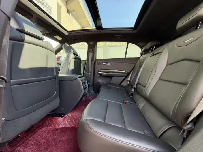 Cadillac XT4 2022 Model 28T 4WD Platinum edition – фото 9
