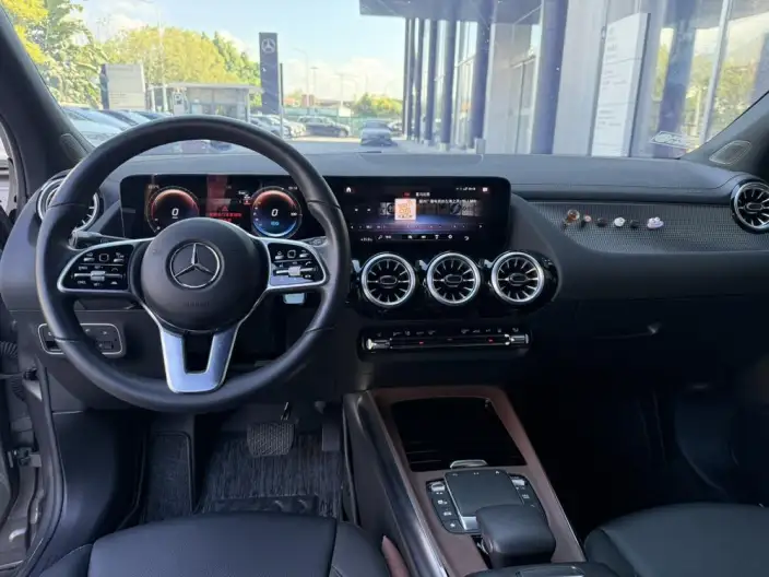 Mercedes-Benz EQA 2023 Model EQA 260 – фото 8